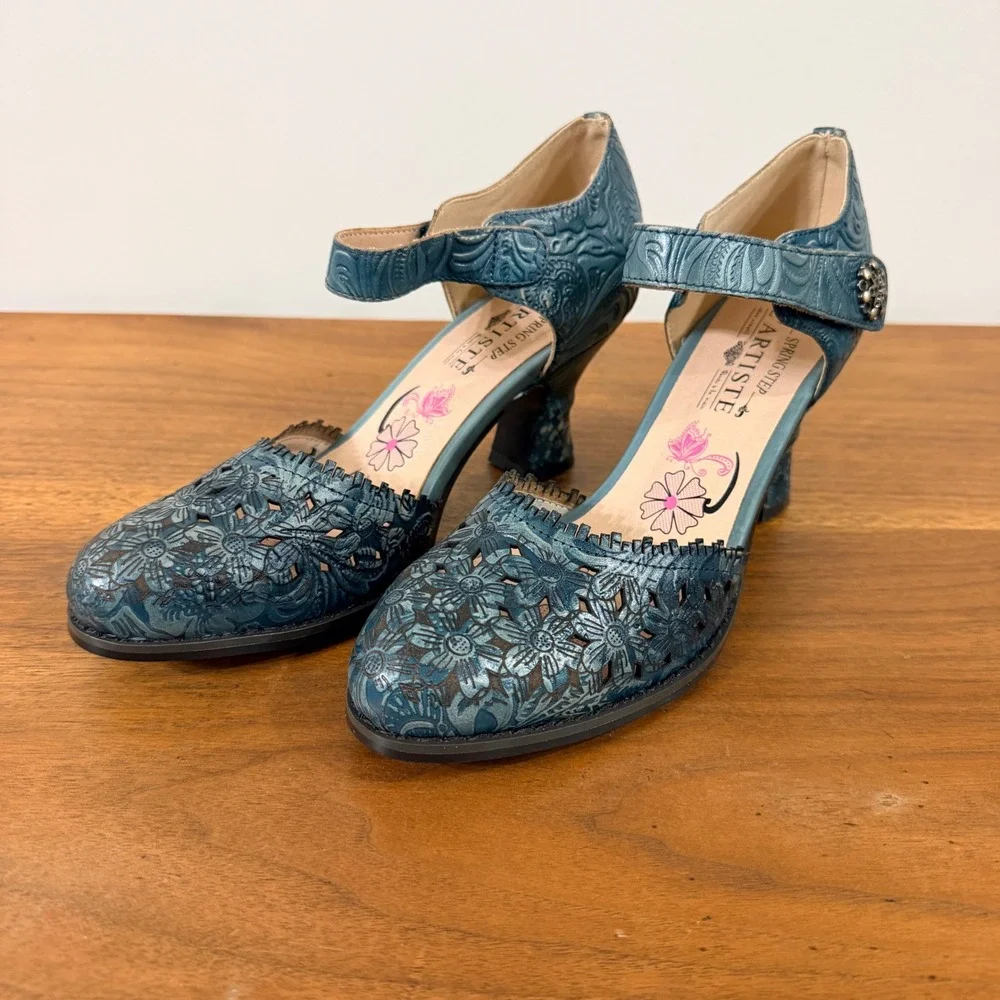 Spring Step LArtiste Visionary-Blu Teal Leather Floral Cutout Mary Jane Heels 39